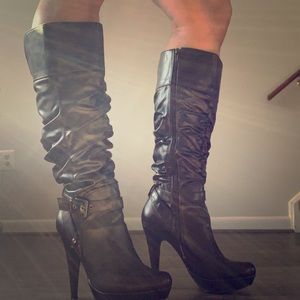 Guess mid calf black boots, platform